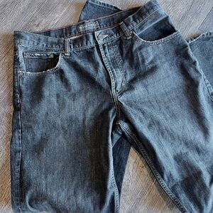 Men's Banana Republic Blue Jeans 34 / 34 distressed black color